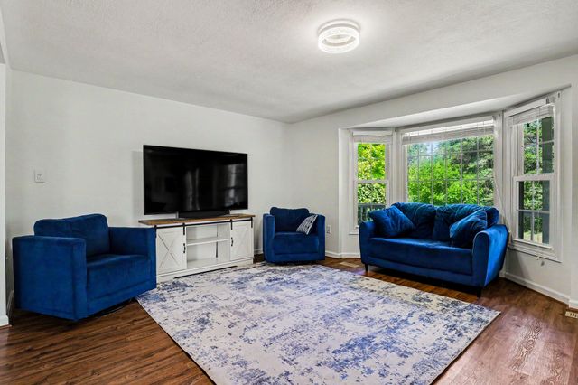 2945 W Lincoln Avenue, Ionia, MI 48846