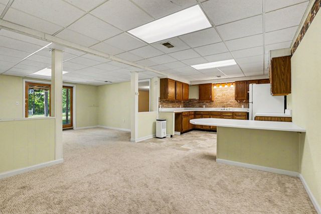 2945 W Lincoln Avenue, Ionia, MI 48846