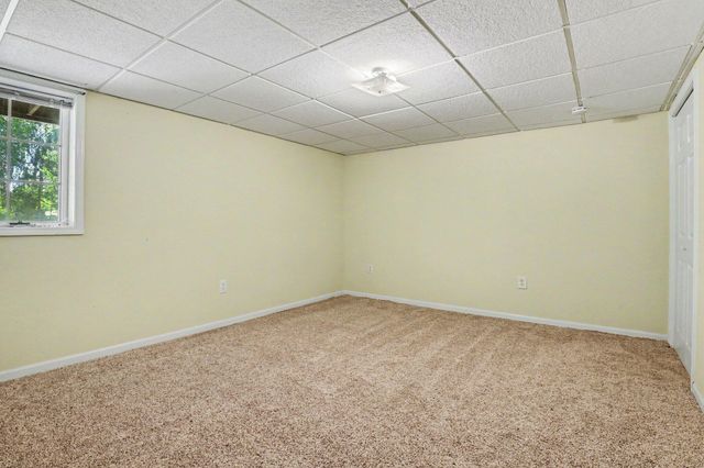 2945 W Lincoln Avenue, Ionia, MI 48846