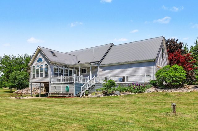 2945 W Lincoln Avenue, Ionia, MI 48846