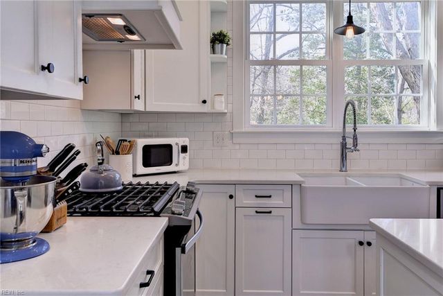 3611 Splitwood RD, Toano, VA 23168