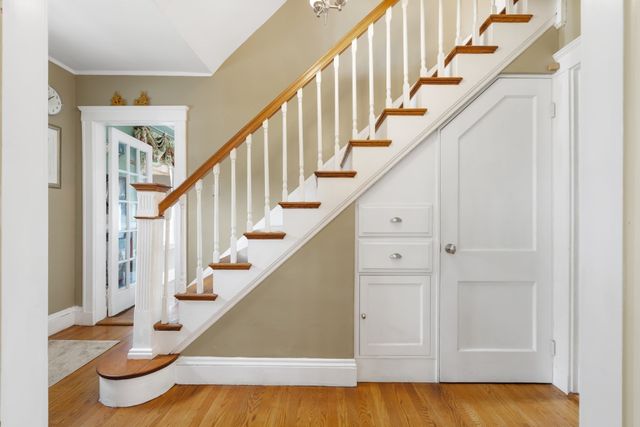 820 Beaver St, Waltham, MA 02452