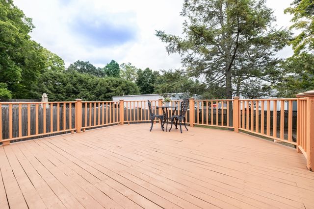 820 Beaver St, Waltham, MA 02452