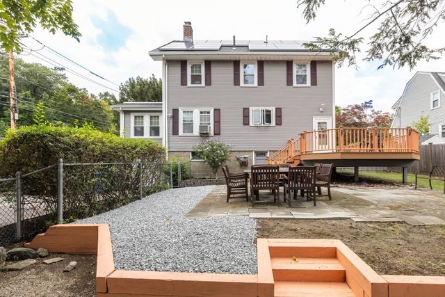 820 Beaver St, Waltham, MA 02452