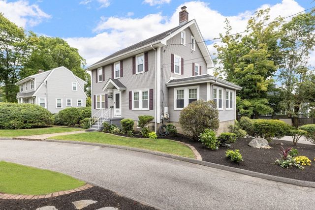 820 Beaver St, Waltham, MA 02452