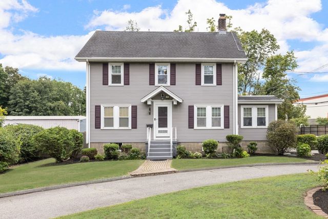 820 Beaver St, Waltham, MA 02452