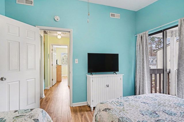 610 15th Ave S Apt 3, Myrtle Beach, SC 29575