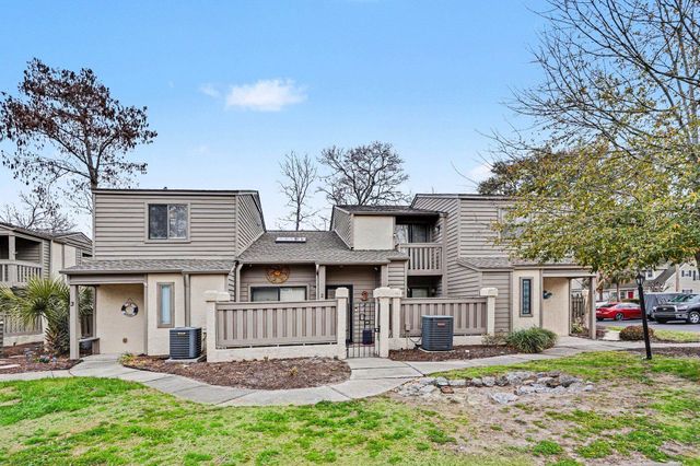 610 15th Ave S Apt 3, Myrtle Beach, SC 29575