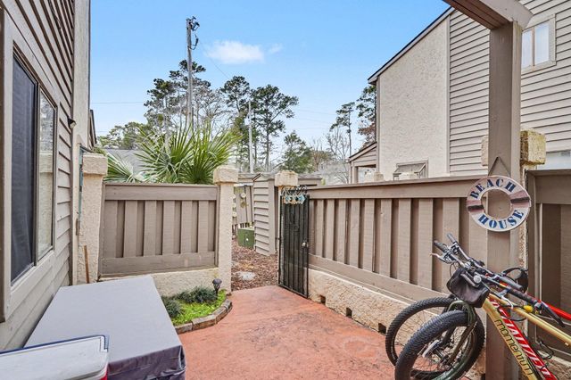 610 15th Ave S Apt 3, Myrtle Beach, SC 29575