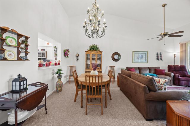 7661 Mackenzie Court 422, Lake Worth, FL 33467