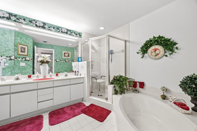 7661 Mackenzie Court 422, Lake Worth, FL 33467