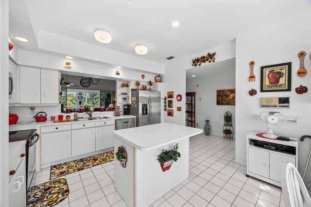 7661 Mackenzie Court 422, Lake Worth, FL 33467