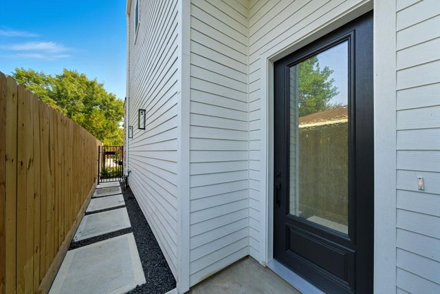 324 W 27th Street, Houston, TX 77008