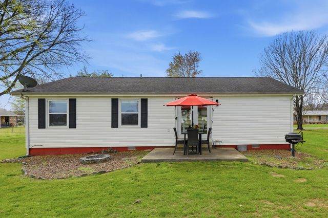 102 Lisa Cir, Winchester, TN 37398