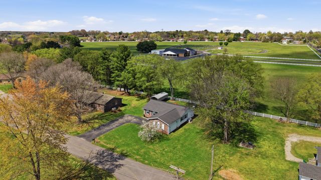 102 Lisa Cir, Winchester, TN 37398