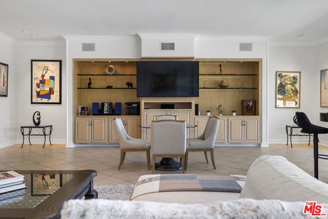 7834 Electra Drive, Los Angeles, CA 90046