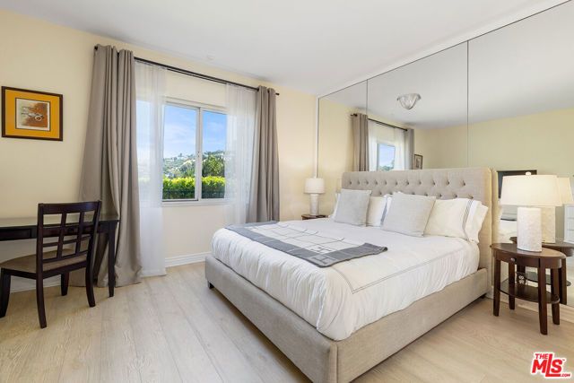 7834 Electra Drive, Los Angeles, CA 90046