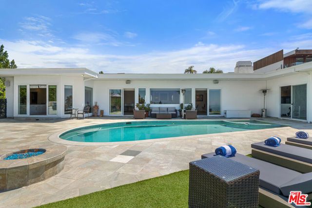 7834 Electra Drive, Los Angeles, CA 90046