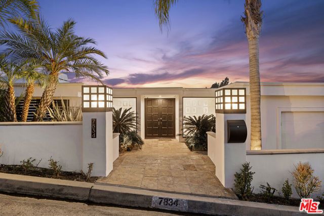 7834 Electra Drive, Los Angeles, CA 90046