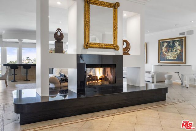 7834 Electra Drive, Los Angeles, CA 90046