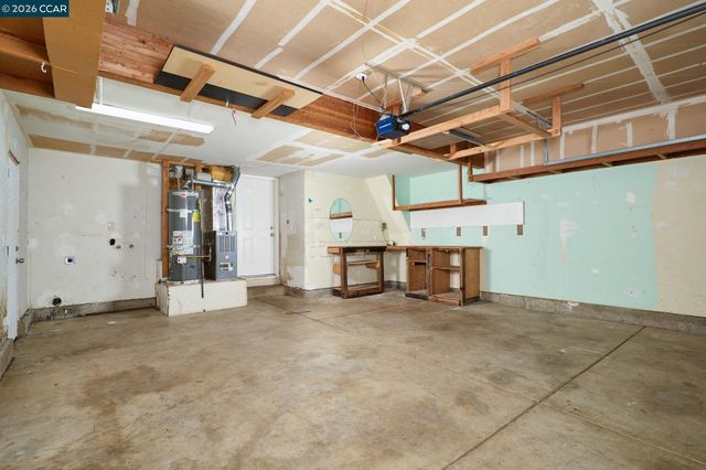 120 Persimmon Dr, Vallejo, CA 94589