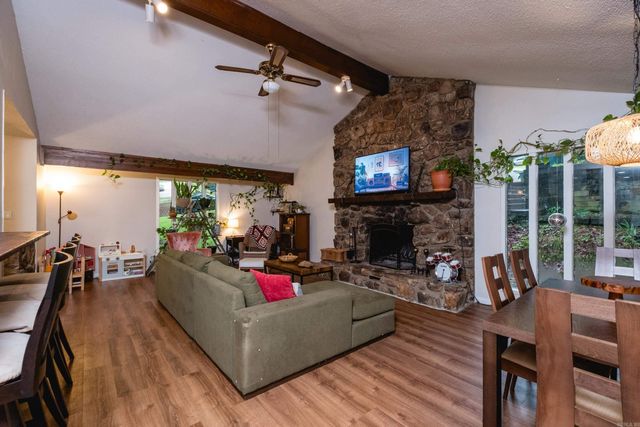 10 Breeds Hill Court, Little Rock, AR 72211