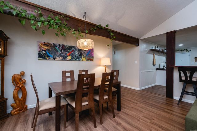 10 Breeds Hill Court, Little Rock, AR 72211