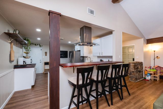 10 Breeds Hill Court, Little Rock, AR 72211