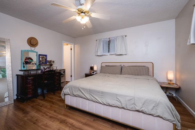 10 Breeds Hill Court, Little Rock, AR 72211