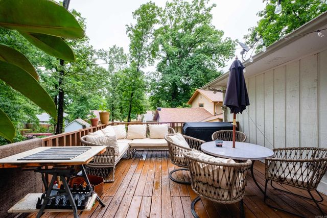 10 Breeds Hill Court, Little Rock, AR 72211