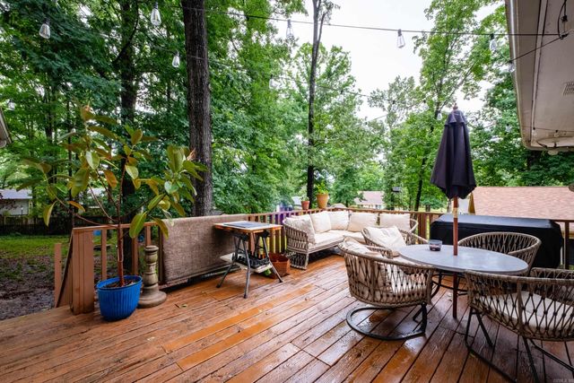 10 Breeds Hill Court, Little Rock, AR 72211