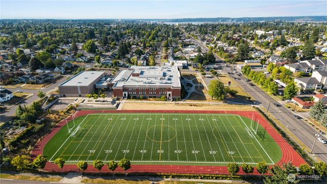 235 S 59th St, Tacoma, WA 98408
