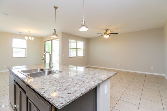 40454 W HENSLEY Way, Maricopa, AZ 85138