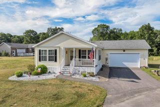 10 Ashleigh Way, Rochester, NH 03867