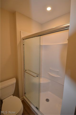 6933 W Fitzwater Road, Brecksville, OH 44141