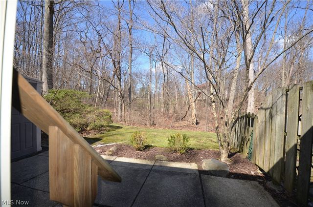 6933 W Fitzwater Road, Brecksville, OH 44141