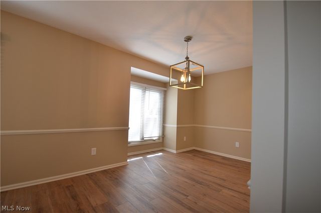 6933 W Fitzwater Road, Brecksville, OH 44141