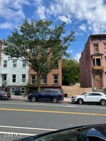 95 Clinton Avenue, Albany, NY 12210