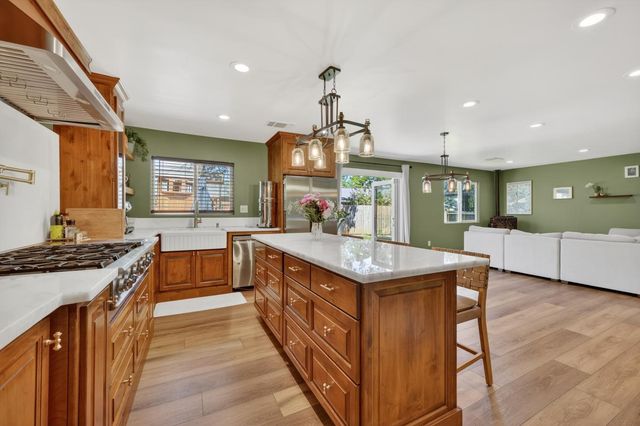 5719 Mangrove Ct, Orangevale, CA 95662
