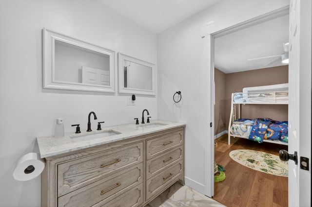 5719 Mangrove Ct, Orangevale, CA 95662