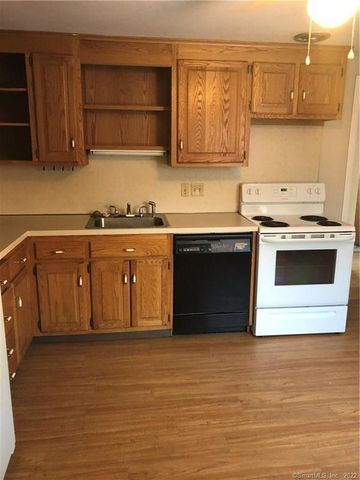 21-27 Hartford Avenue 11, Newington, CT 06111