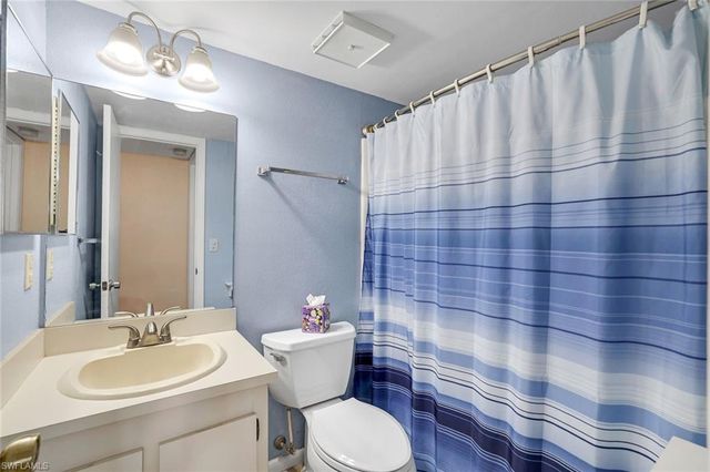 4338 27th CT SW 104, Naples, FL 34116