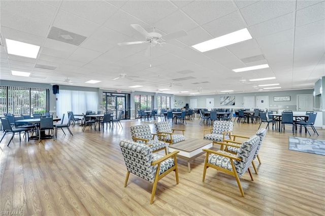 4338 27th CT SW 104, Naples, FL 34116