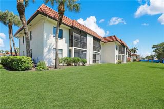 4338 27th CT SW 104, Naples, FL 34116