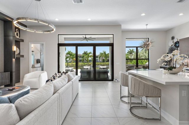 9022 CHAUVET Way, Boca Raton, FL 33496