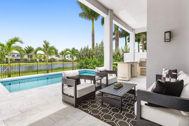 9022 CHAUVET Way, Boca Raton, FL 33496