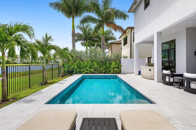 9022 CHAUVET Way, Boca Raton, FL 33496