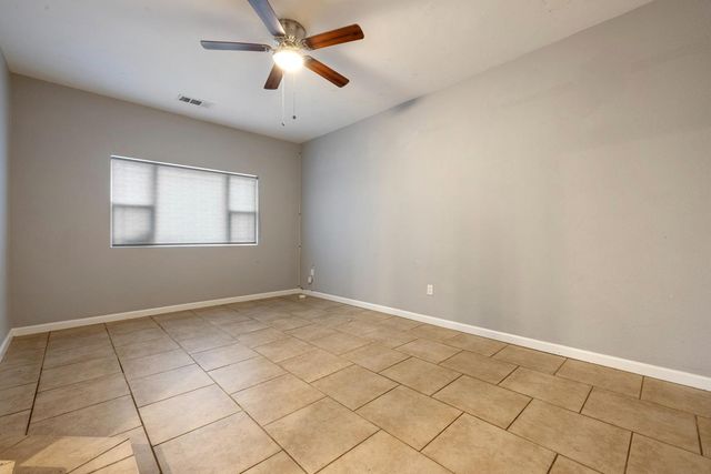 1820 Julian Ave, Modesto, CA 95354