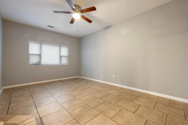 1820 Julian Ave, Modesto, CA 95354