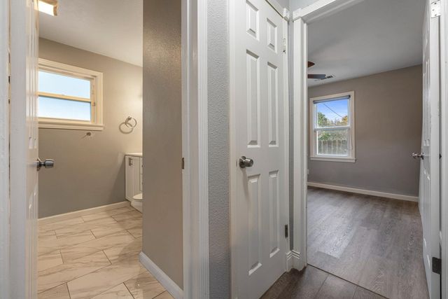 1820 Julian Ave, Modesto, CA 95354